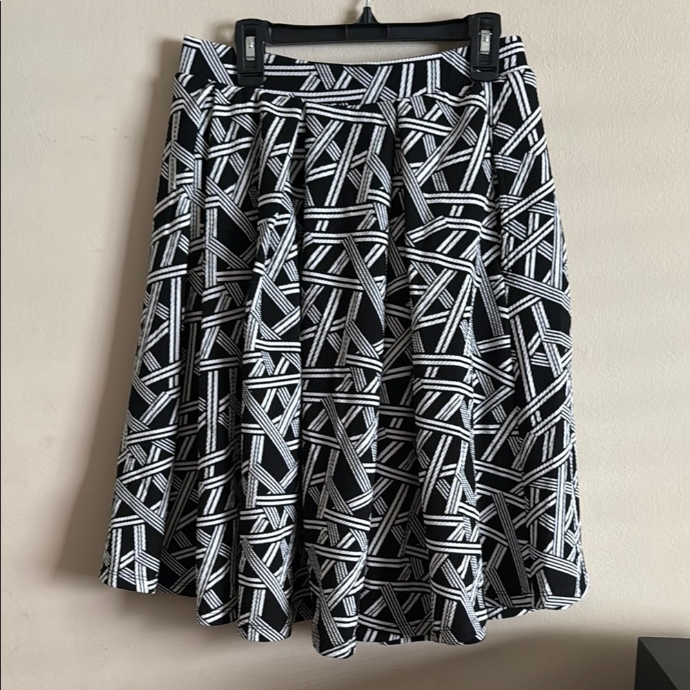 Geometric Black and White Women's Skirt